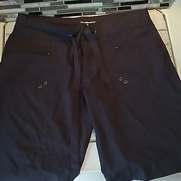 Womans medium Free Country long active shorts - Picture 3 of 4